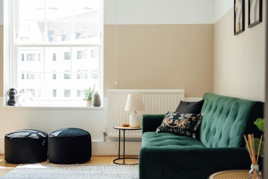 Charming 2 Bedroom Flat In The Heart Of Kings Cross, London Exterior foto