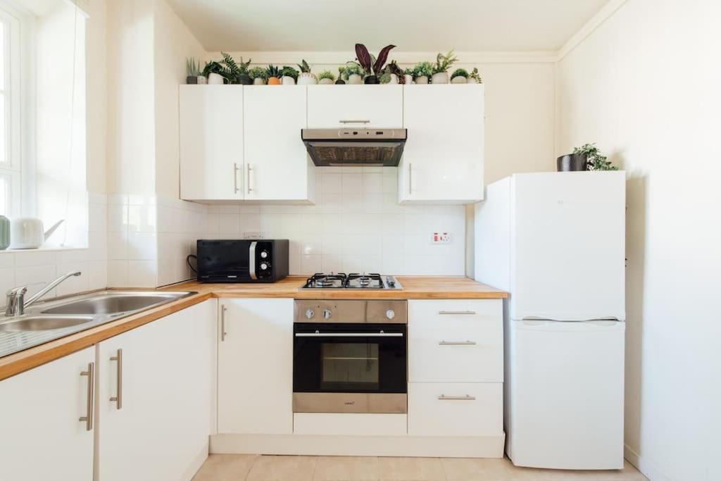 Charming 2 Bedroom Flat In The Heart Of Kings Cross, London Exterior foto