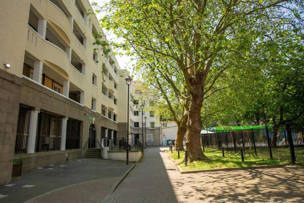 Charming 2 Bedroom Flat In The Heart Of Kings Cross, London Exterior foto